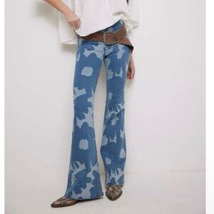 NWT Free People We The Free Penny Pull-On Printed Flare Jeans Blue Floral 28